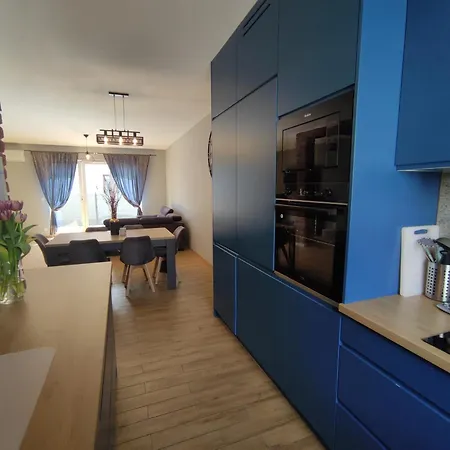 Dom Nad Zalewem ジラルドゥフ